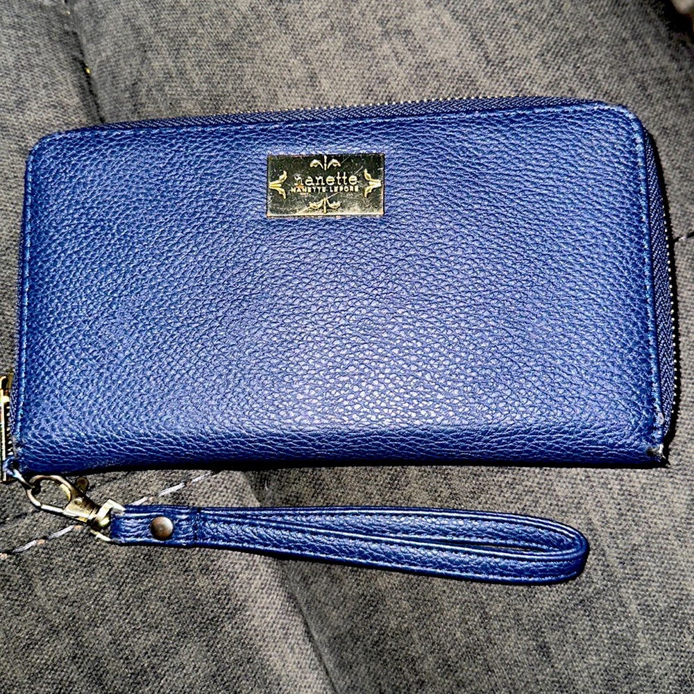 Women’s Navy Wallet